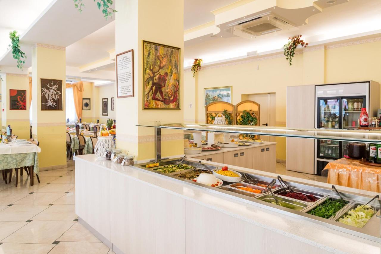 Hotel Miranda بيلاريا-إيجيا مارينا المظهر الخارجي الصورة