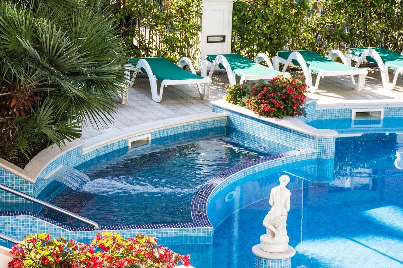 Hotel Miranda بيلاريا-إيجيا مارينا المظهر الخارجي الصورة