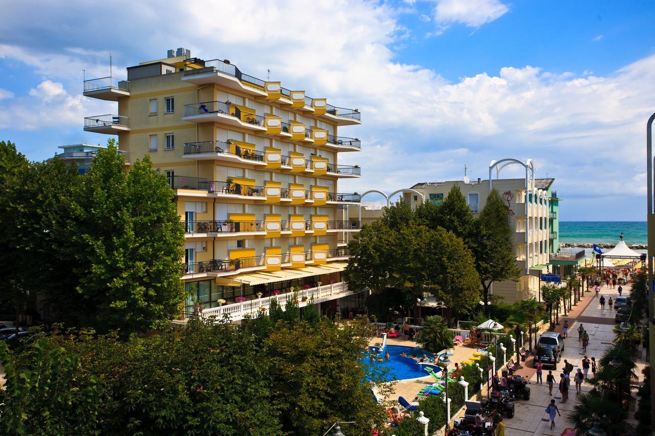 Hotel Miranda بيلاريا-إيجيا مارينا المظهر الخارجي الصورة