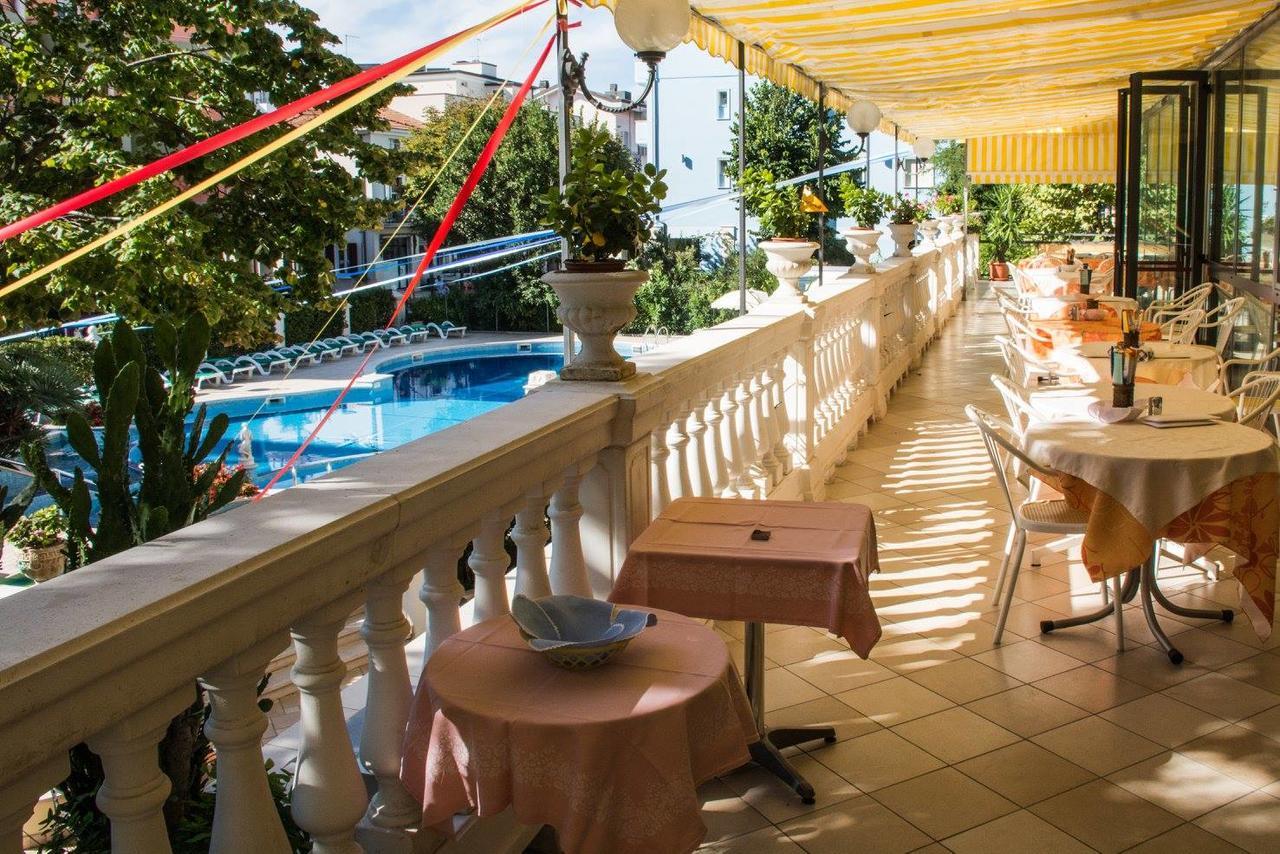 Hotel Miranda بيلاريا-إيجيا مارينا المظهر الخارجي الصورة