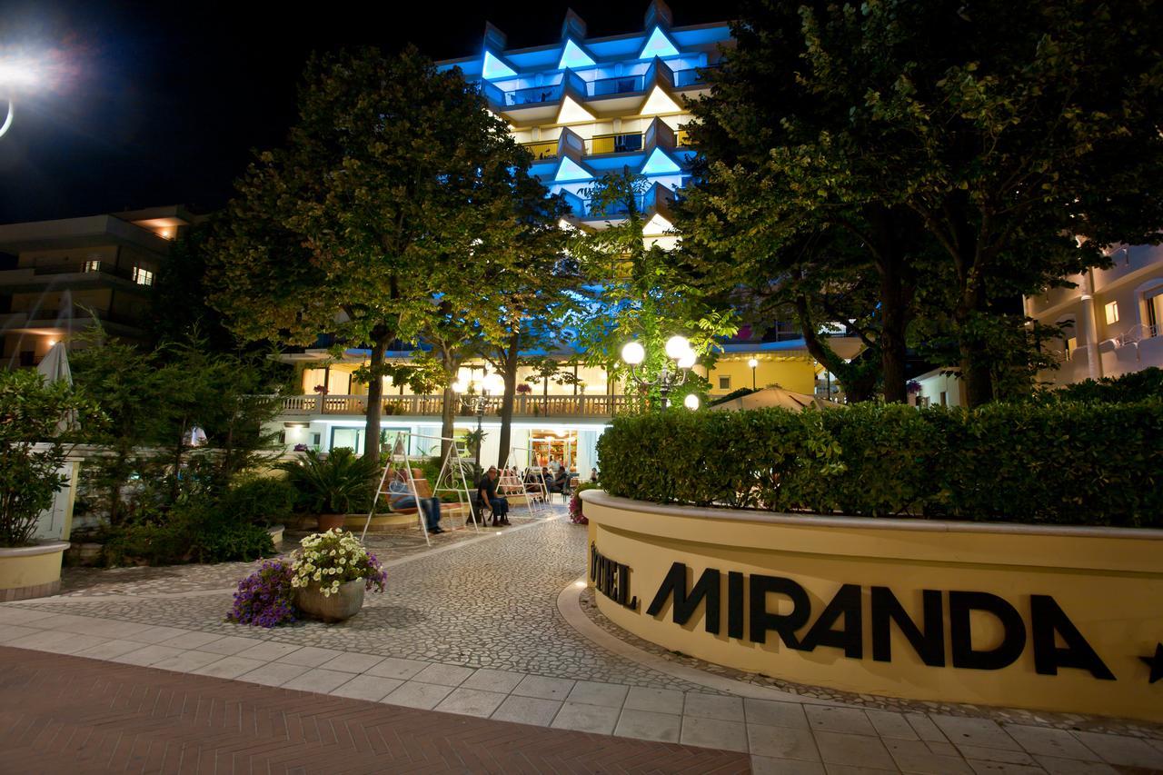 Hotel Miranda بيلاريا-إيجيا مارينا المظهر الخارجي الصورة