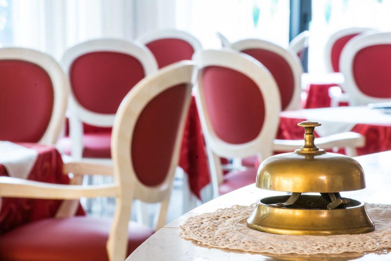 Hotel Miranda بيلاريا-إيجيا مارينا المظهر الخارجي الصورة