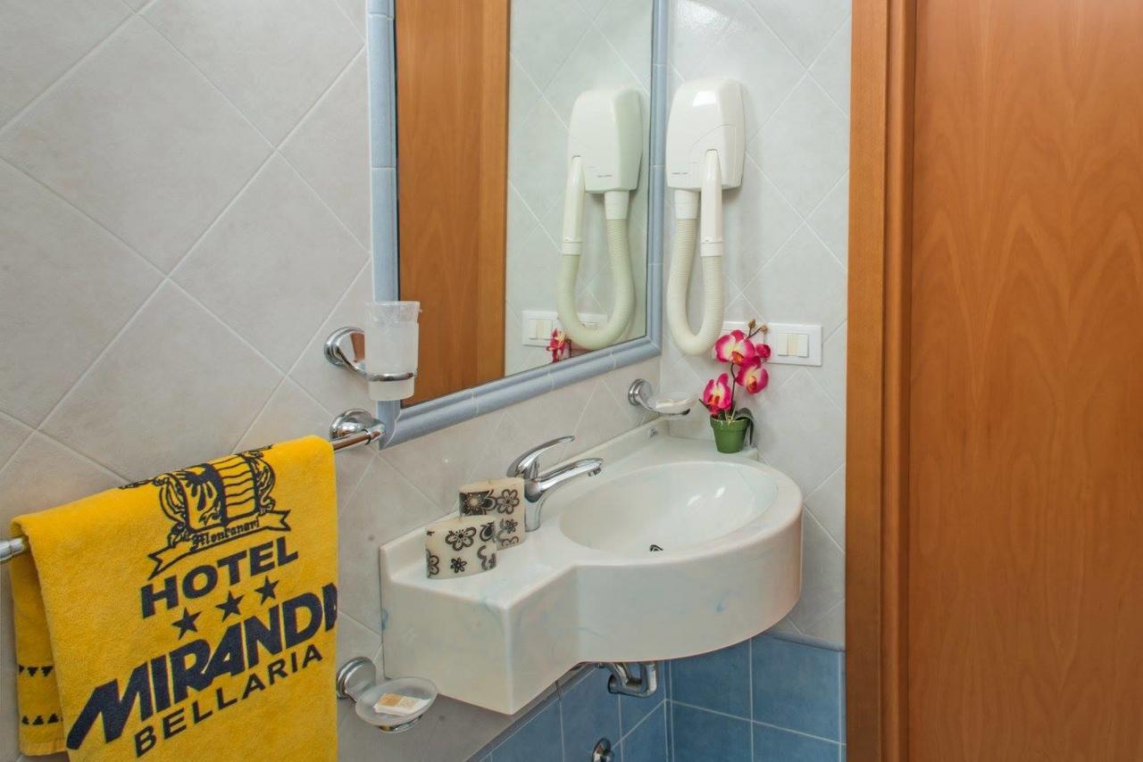 Hotel Miranda بيلاريا-إيجيا مارينا المظهر الخارجي الصورة